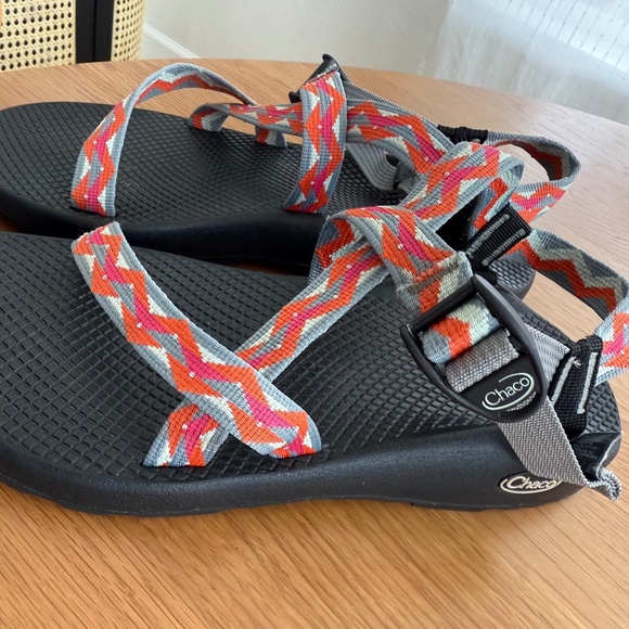 EEUC Chaco Z1 Classic Sandals Sheer Tango Sz 10 EU 41 - Picture 1 of 3
